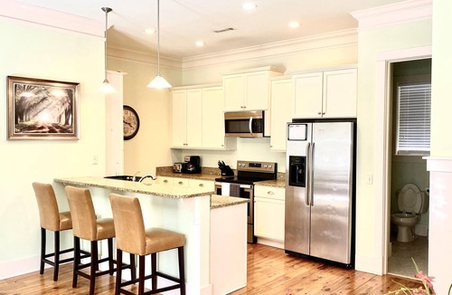 Palmetto Dunes Cottage | Beautiful Cottage on Hilton Head Island, White