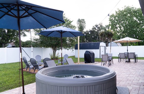 Englewood East House | Beautiful Coastal Home 4 miles from the beach! With Hot tub!