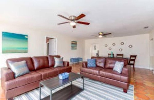 Bearss Plaza House | Beautiful Completed Remodeled Home Near Downtown