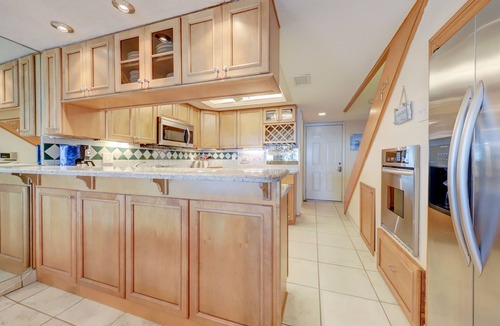 Indian Rocks Beach Condo | BEAUTIFUL CONDO WITH PERFECT VIEW OF BEACH AND GULF WITH NEW HEATED POOL