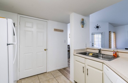 Clearwater Condo | BEAUTIFUL CONDO MINUTES FROM GORGEOUS BEACHES & FAMILY ATTRACTIONS