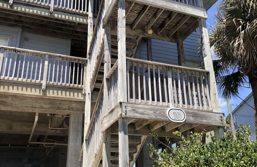 Cedar Key Condo | Beautiful condo with Inter-coastal views. 2 Kayaks and one Paddle board.