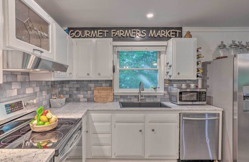 Brevard House | Beautiful Connestee Falls Home w/Porch in Brevard