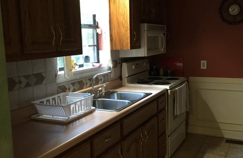 Albertville House | Beautiful Cottage Close To The Lake And Everything You Could Ever Need.