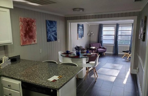 Vacation Village House | Beautiful cottage near Lake Louisa & mins from Disney, Vehicle Rental Available