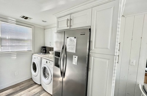 Dover Beaches North House | Beautiful cottage one block from the beach!