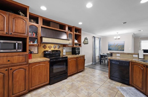 Saint James City House | Beautiful Country house overlooking 13.5 acres and a small lake