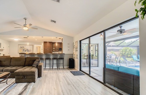Kings Lake House | Beautiful Cozy 3-bedroom House