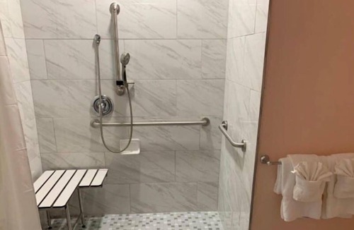 Ocean View Halifax Estates Condo | Beautiful Daytona Beach Suite (HANDICAP ACCESSIBLE)!