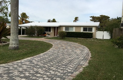 East Naples House | Beautiful Downtown located canal home with pool only 1 mile to 5th Ave