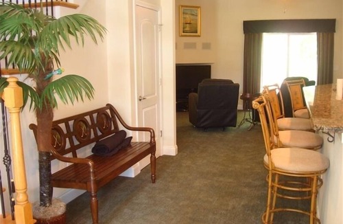 Concord House | Beautiful Executive Home, Concord, Sleeps 6