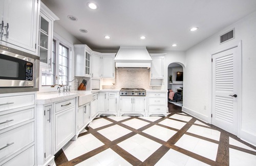 Saint Armands Key House | Beautiful Historic home with easy access to Saint Armands Circle