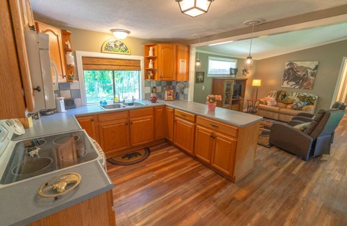 Brooksville House | Beautiful Home backs up to Hiking Preserve of Trails!