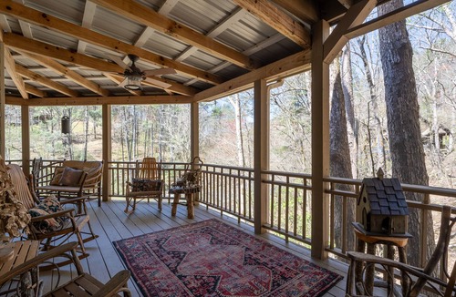 Ellijay House | Beautiful home right on the Cartecay River