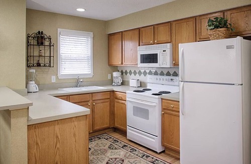 Villa Rica Condo | Beautiful Hotel in Villas at Fairfield 1BD at Lakeview Parkway