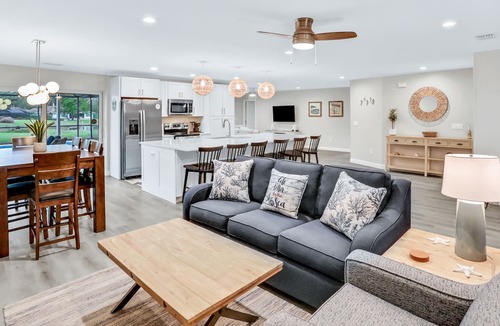 Kings Lake House | Beautiful lake-view home with screened lanai, private pool & W/D