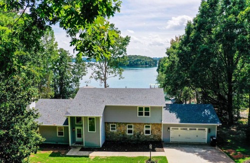 Seneca House | Beautiful Lakefront Home on Lake Keowee w/dock