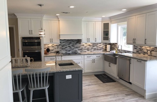 Sarasota House | Beautiful Large Home Bike to Siesta Key, quiet neighborhood with LOCAL owners!
