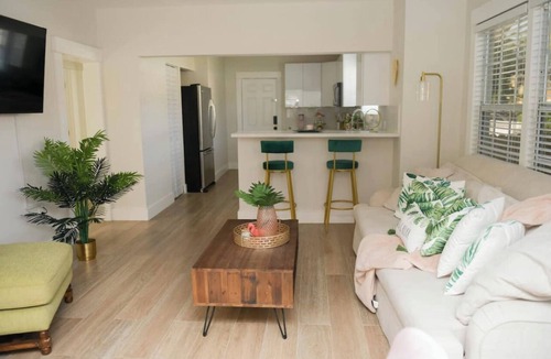 Coral Way House | Beautiful Little Havana Home with Pool. Near airport, beaches and night life