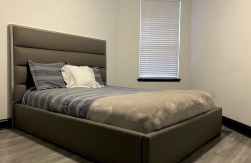 Midtown Condo | Beautiful Luxury Midtown Condo