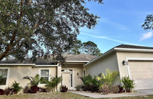 Port Malabar House | Beautiful, Meticulously maintained home with an Office located on East Coast