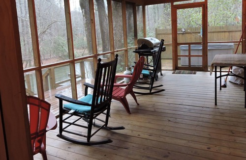 Cleveland Cabin | Beautiful mountain home with Hot tub, deck right up to riverfront.