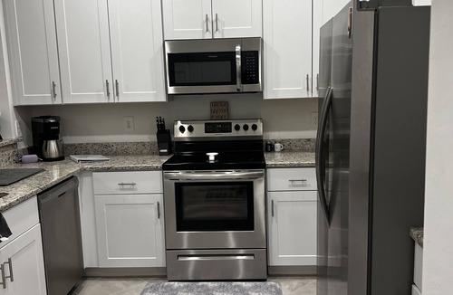 Gateway House | Beautiful New 3BR/3BA in FM! Ask me about Snowbirds Special!