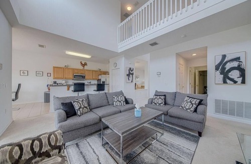 Highgate Park Villa | Beautiful Newly Decorated 2023 5 Bedroom Private Home near Disney