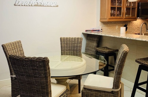 New Smyrna Beach Condo | BEAUTIFUL ocean front/view 1 bed condo on NO DRIVE NSB, WIFI