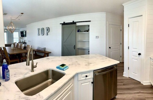 Isle of Palms Condo | Beautiful Oceanfront 4BR Condo in the Heart of IOP with Pool.
