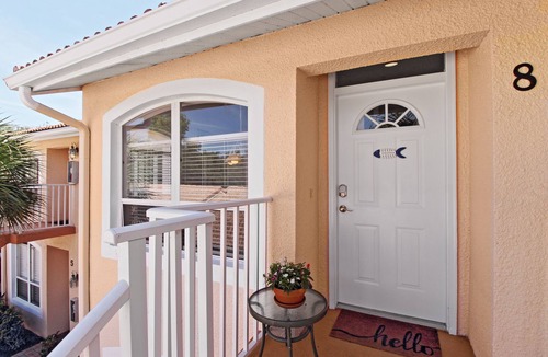 Naples Condo | Beautiful Pet Friendly Condo-close to everything! Prof. cleaned and sanitized.