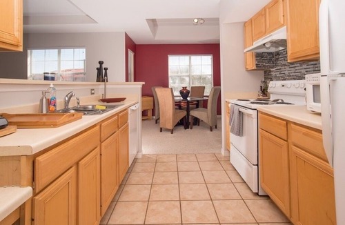 Sarasota Condo | Beautiful pool great location near to the beach. Special Prices for Nov and Dec!
