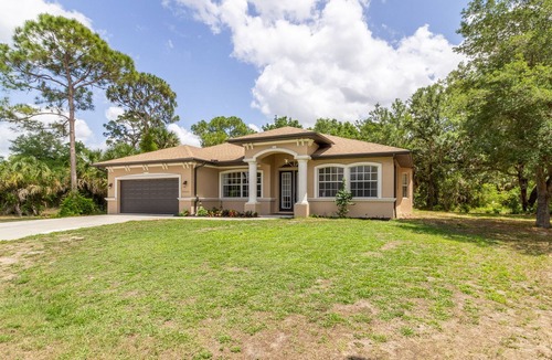 Port Charlotte House | Beautiful, Private Florida House w/ GYM