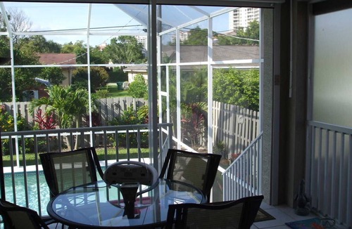 Naples Park House | Beautiful Refurbished Saltwater Pool. One-half mile walk to Vanderbilt Beach