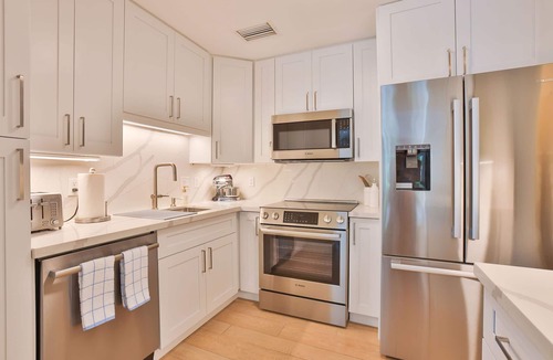 Lake Ida Shores House | Beautiful Remodeled Pool Home in the Heart of Downtown Delray Beach!