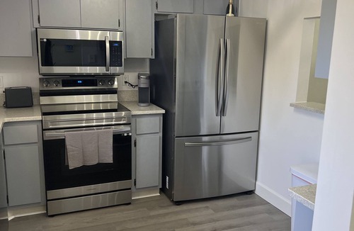Villas Villa | Beautiful renovated split duplex in quiet, safe, small community!