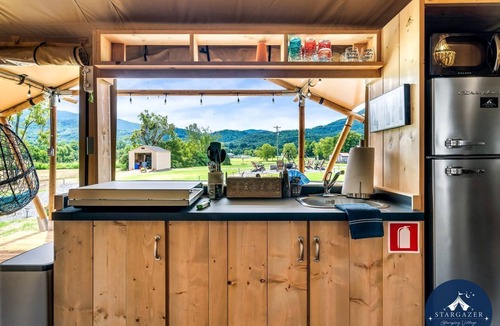 Wears Valley House | Beautiful Secluded Tented Cabin with Fire Pit in Sevierville, Tennessee