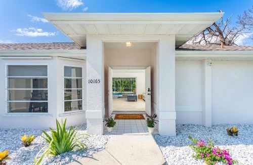 Englewood East House | Beautiful Spacious Home! Close to Beaches - HEATED Private Pool