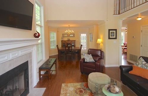 Fayetteville House | Beautiful, Spacious, Light-Filled Home Close To Pinewood Studios!