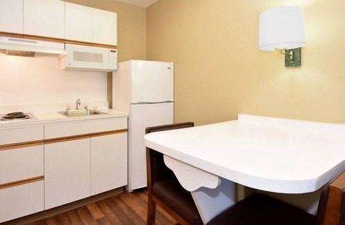 Tampa Apartment | Beautiful Studio apartment (424212) by Houzlet