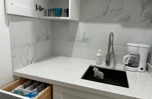 Liberty City Apartment | Beautiful Studio Near Wynwood