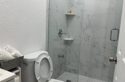 Liberty City Apartment | Beautiful Studio Near Wynwood