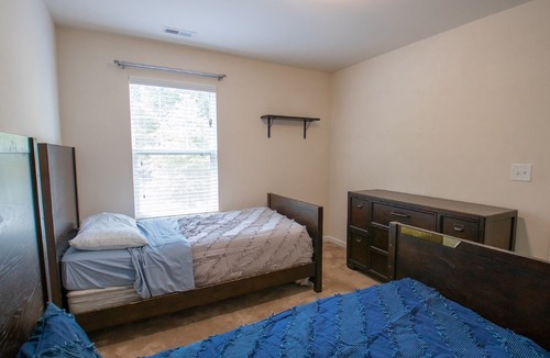 Sharonbrook Hotel | Beautiful Townhome Downtown Charlotte