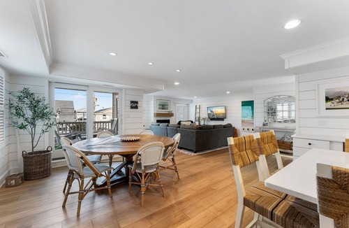 Avalon Condo | Beautiful two story bay view condo located in the heart of Avalon!