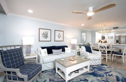Beachview Country Club Estates Condo | Beautiful Updated Gulf Front Sanibel Condo - Sanddollar C203