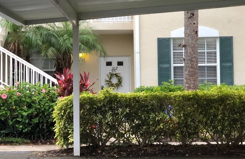 Naples Condo | Beautiful Updated Naples Golf Condo in Cypress Woods CC