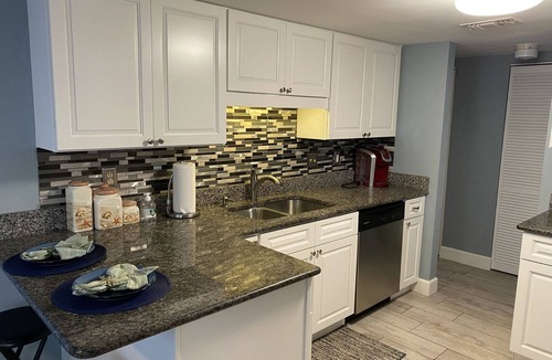 Daytona Beach Shores Condo | Beautiful Spacious, No Drive Beach, 3B/2B, Ocean View, Pets OK! Oceanfront Pool