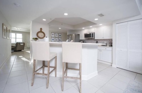 Daytona Beach Shores Apartment | Beautiful 3/3 Direct Oceanfront at Twin Towers - Unit 1703 - Gorgeous Views