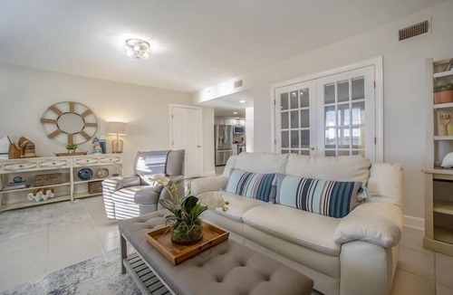 Daytona Beach Shores Apartment | Beautiful 3/3 Direct Oceanfront at Twin Towers - Unit 1703 - Gorgeous Views