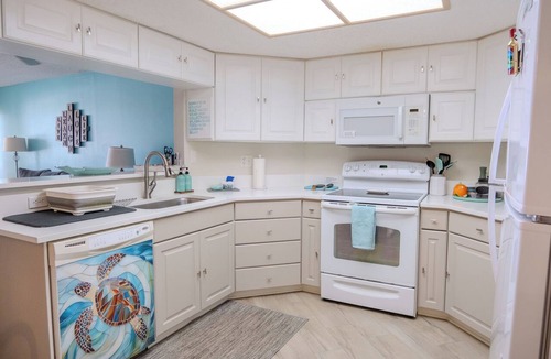 Indian Shores Condo | Beautiful views of the gulf and beach. Beach Palm 3 bedroom condo.